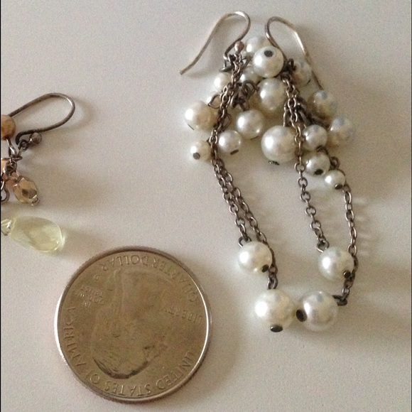 White Pearl dangle earrings - Picture 5 of 8